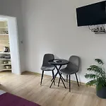 Przystanek Karpacz Komuny Paryskiej - 3 M 1